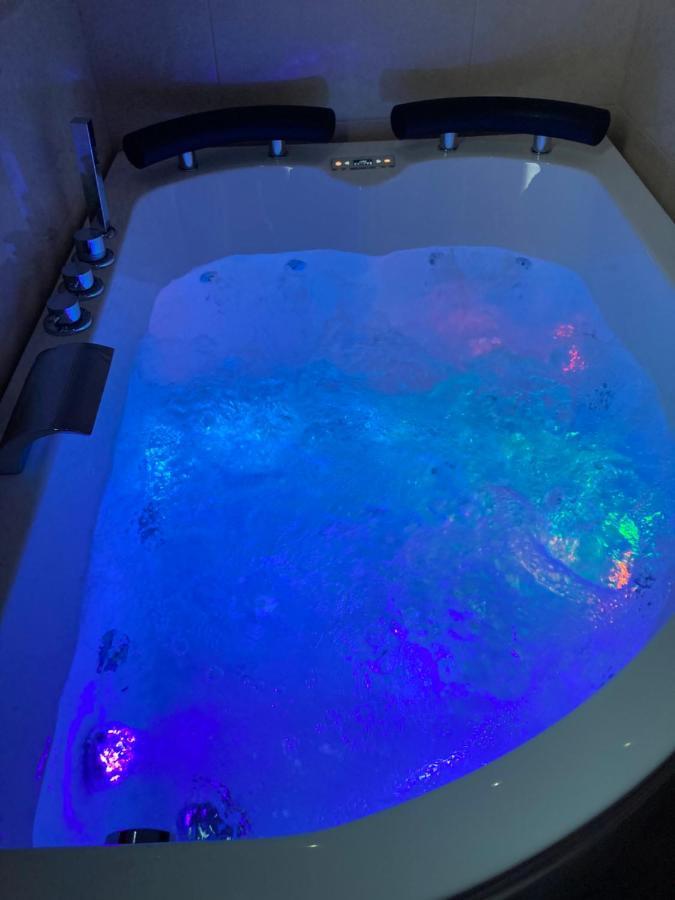 B&B La Reggia Di Rihanna Spa Caserta Exteriör bild