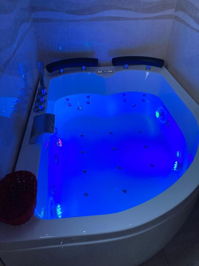 B&B La Reggia Di Rihanna Spa Caserta Exteriör bild