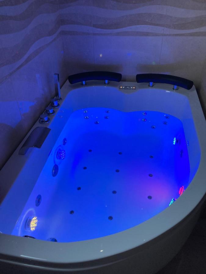 B&B La Reggia Di Rihanna Spa Caserta Exteriör bild
