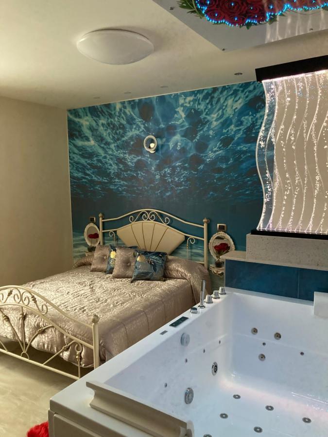 B&B La Reggia Di Rihanna Spa Caserta Exteriör bild